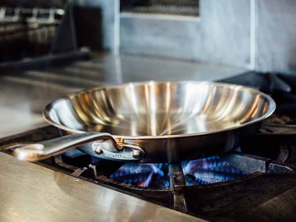 Stainless Steel Pan Protection